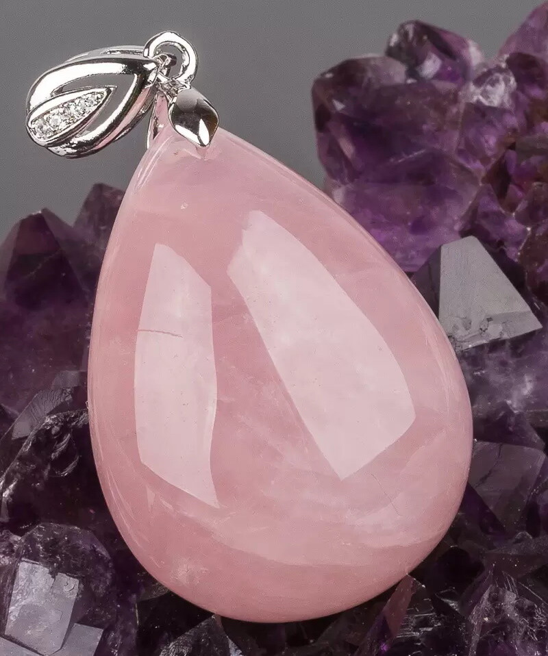 Розовый кварц: камень любви и нежности